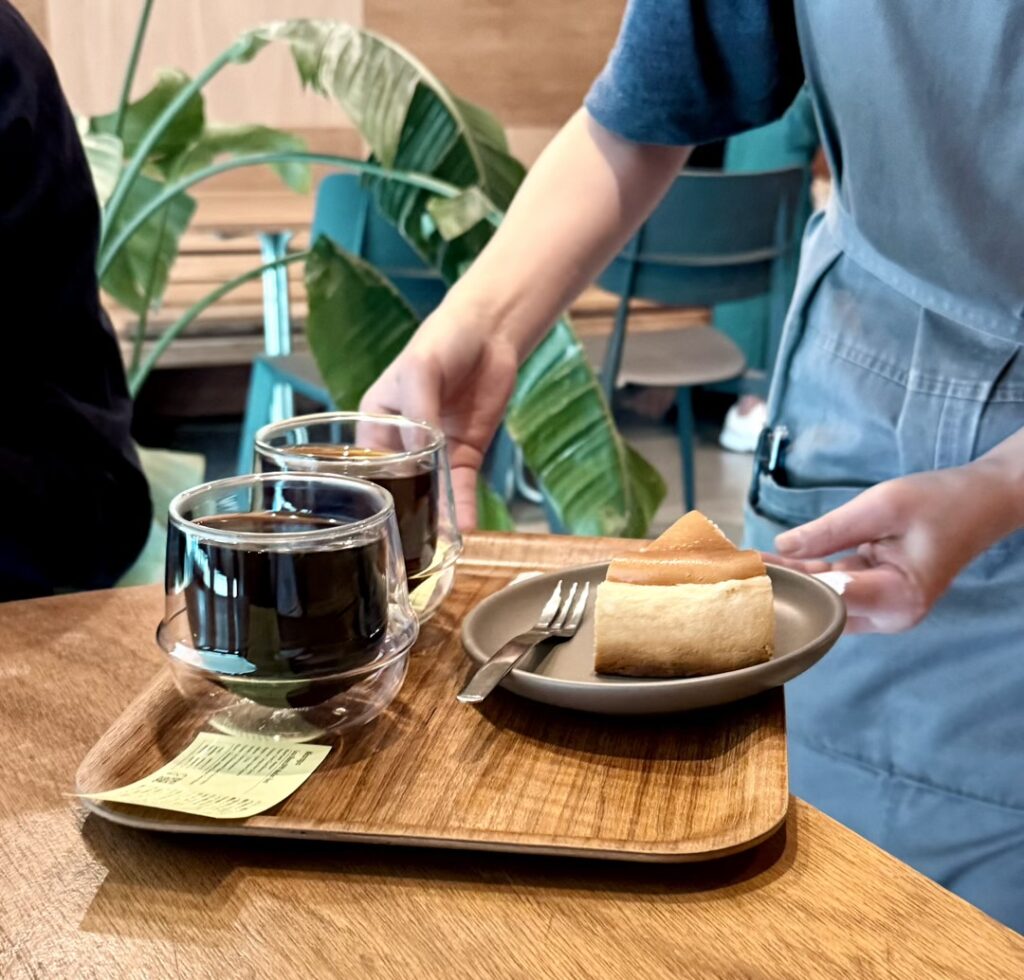 コーヒーライツ 蔵前とは?浅煎り文化を牽引するロースタリーの魅力を徹底解説